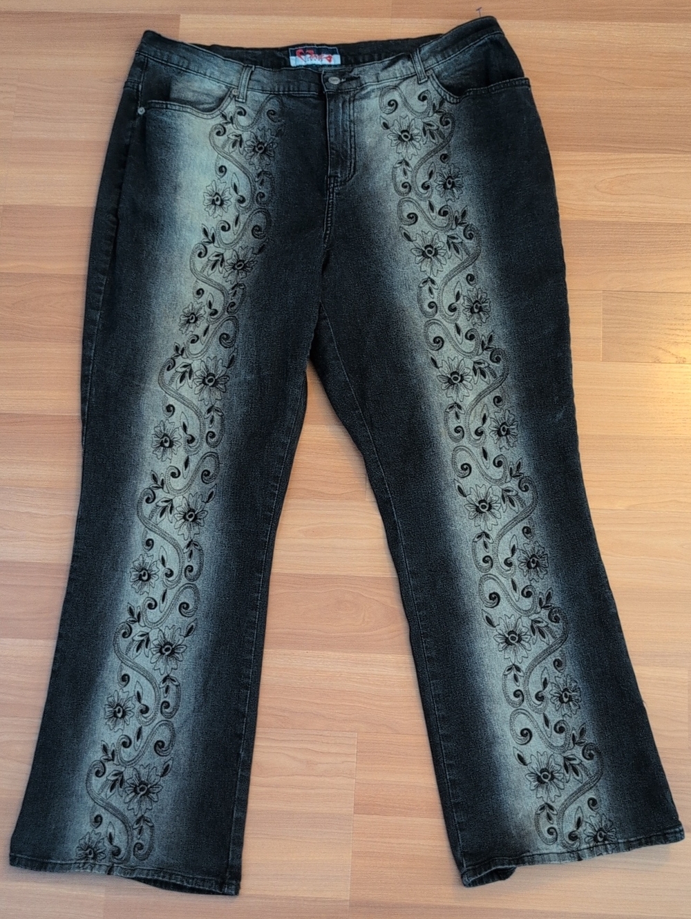Vintage Y2K Mwah Jeans Floral Embroidered Flare Jeans Plus Size 20 Stretch Faded